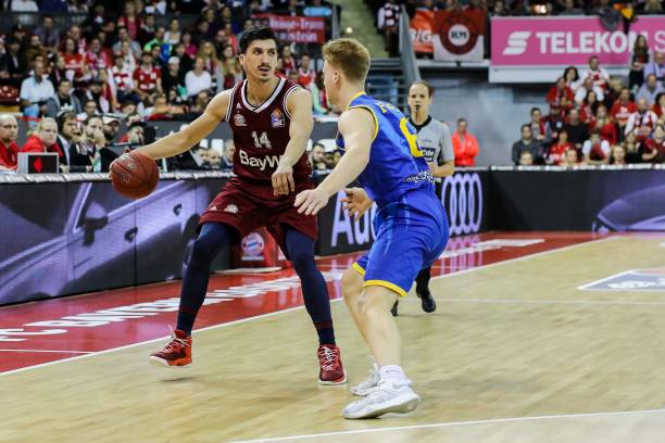 部分关于 部分关于