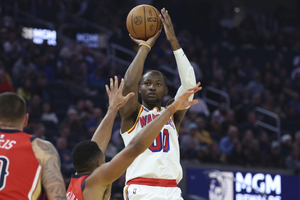 半场战报 半场战报