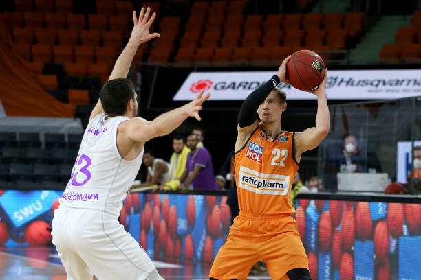 训练中坚持 训练中坚持